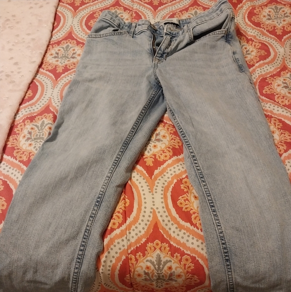 Abercrombie kids 13 to 14 jeans. - Picture 1 of 4